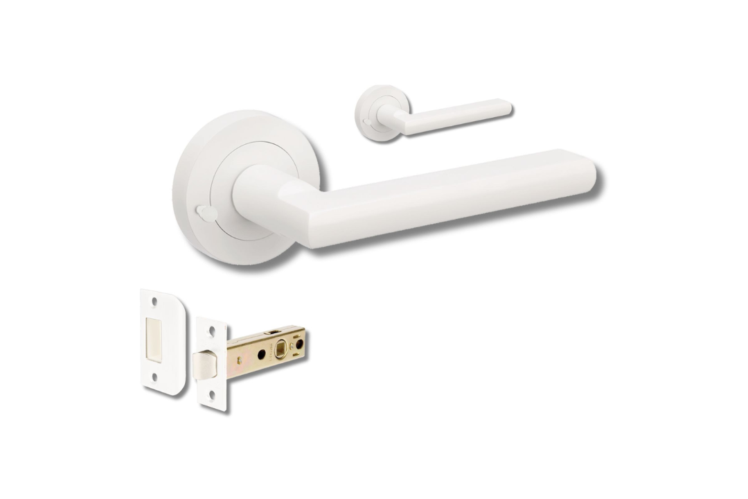 Product image of the Zanda Epic Door Handle on Round Rose White privacy set on a white background.