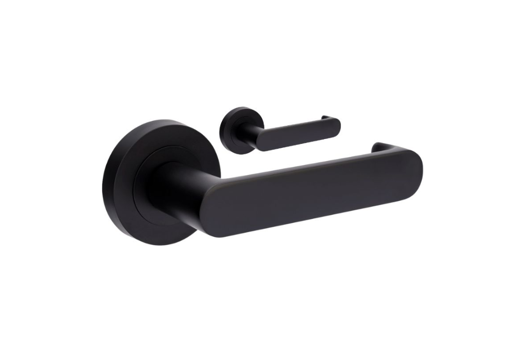 Product picture of the Zanda Duke Return Door Lever Handle on Round Rose Matt Black lever set only on a white background.