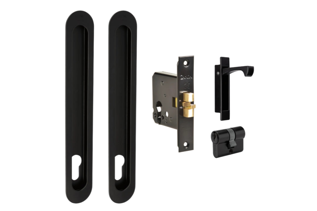 Product picture of the Zanda Duke Matt Black Flush Pull Euro Lock Kit 250x40mm on a white background.