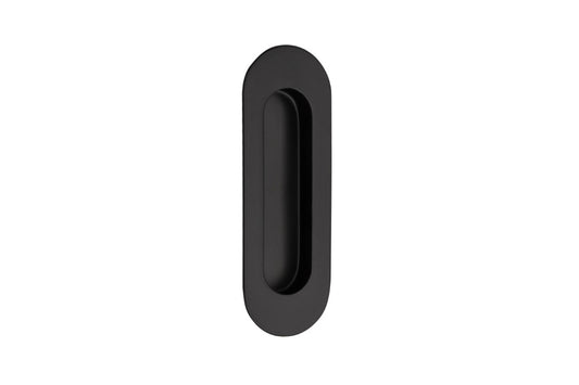 Product picture of the Duke Matt Black Flush Pull 120x40mm on a white background.