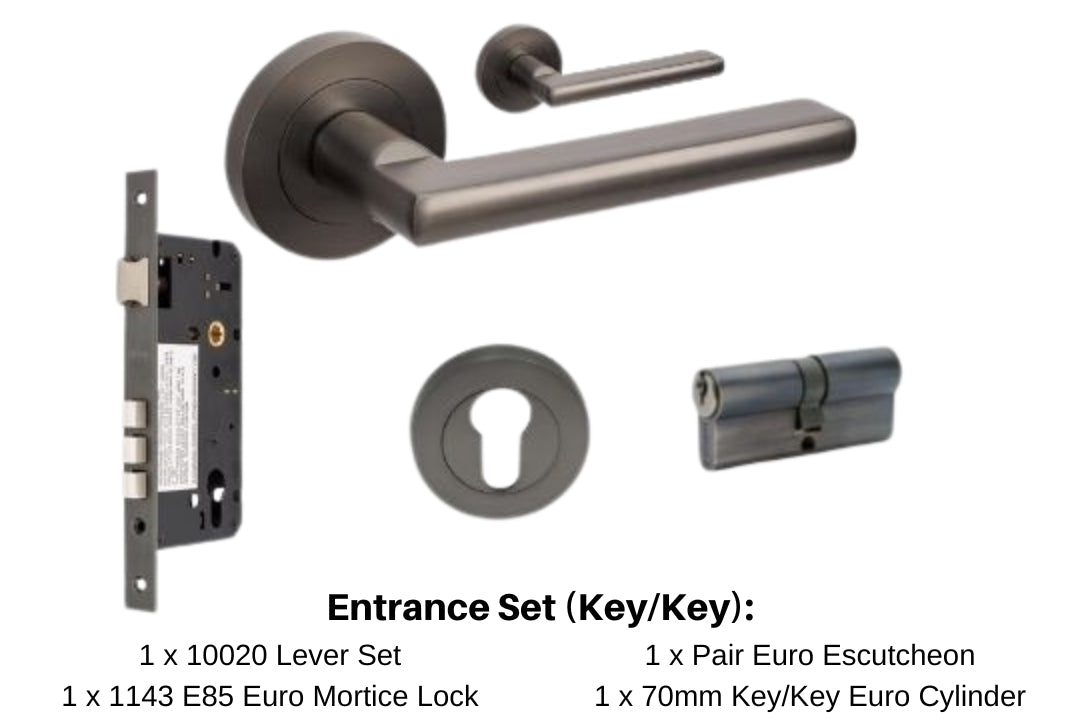 Product image of the Urban Gun Metal Grey Door Handle Key/Key Entrance Set with writing below mentioning what is in this particular selection. 1 x 10020 Lever Set, 1 x Euro Mortice Lock, 1 x Pair Euro Escutcheons and 1 x 70mm Key/Key Euro Cylinder.