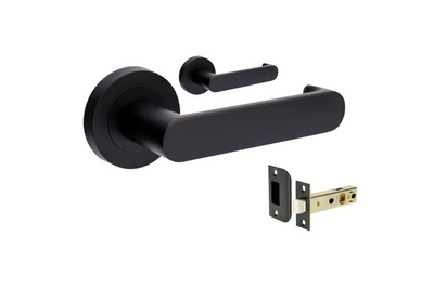 Product picture of the Zanda Duke Return Door Lever Handle on Round Rose Matt Black passage set on a white background.