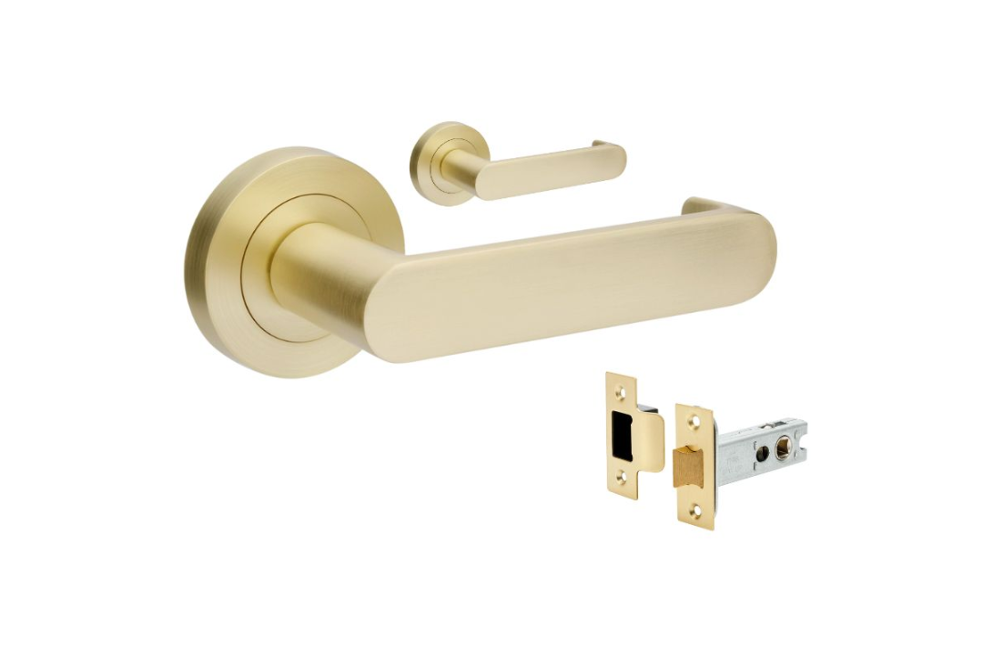 Product picture of the Zanda Duke Return Door Lever Handle on Round Rose Satin Brass privacy set on a white background.
