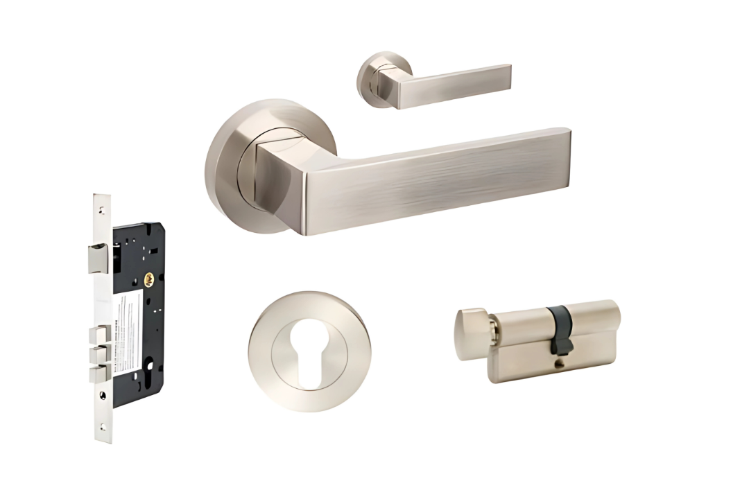 Product image of the Zanda Boston Door Handle on Round Rose Brushed Nickel Entry Kit 60mm Key/Turn on a white background.