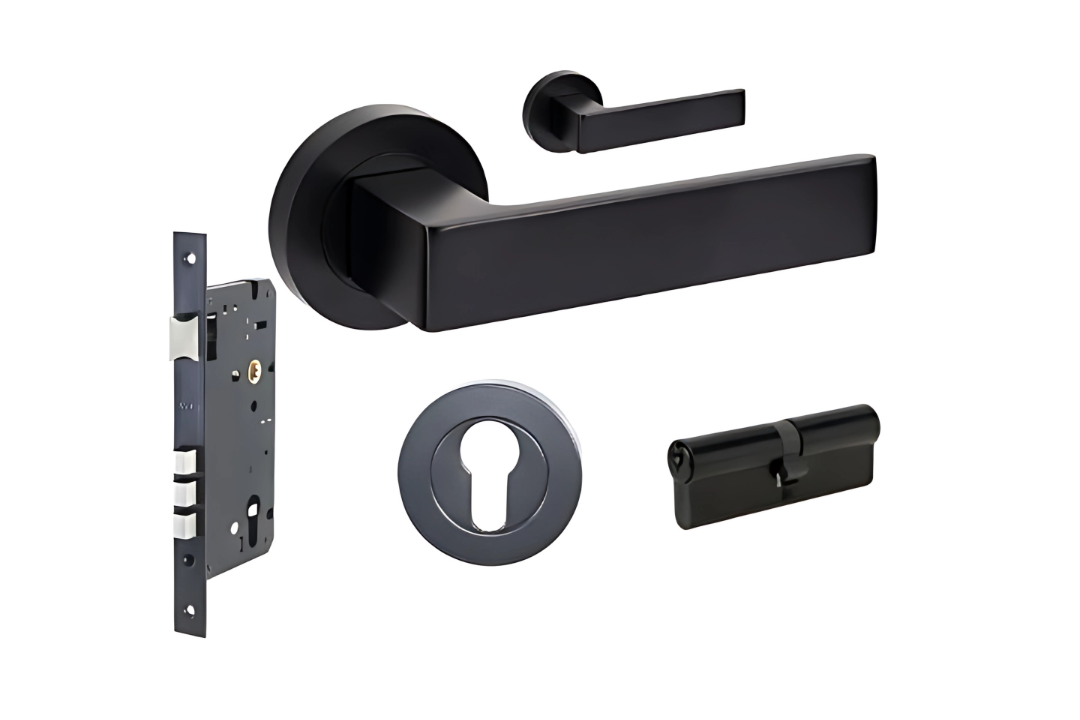 Product picture of the Zanda Boston Door Handle on Round Rose Matt Black Entry Set Key/Key on a white background.