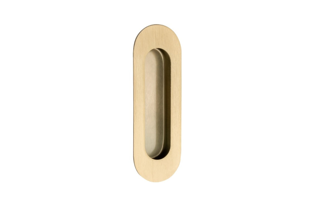 Product picture of the Duke Satin Brass Flush Pull 120x40mm on a white background.