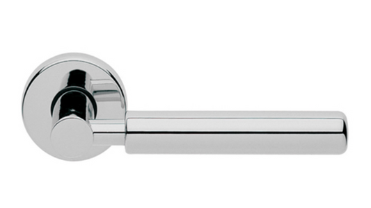 Product picture of the Amletto Polished Chrome Door Handle on a white background.