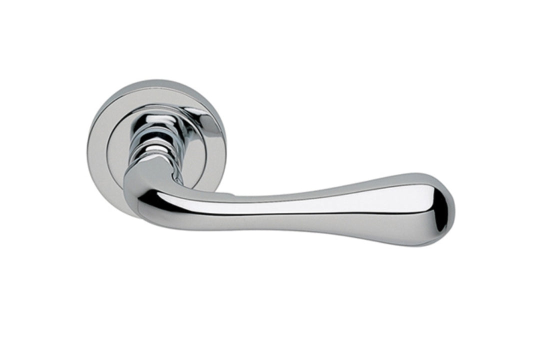 Product image of the Manital Astro Polished Chrome Door Handle.