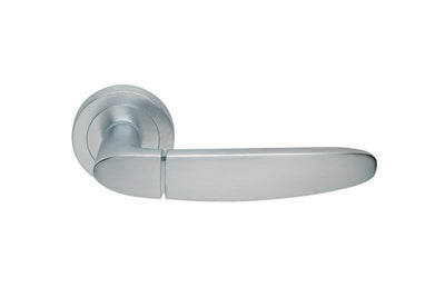 Image of the Manital Atena Satin Chrome Door Handle on a white background.