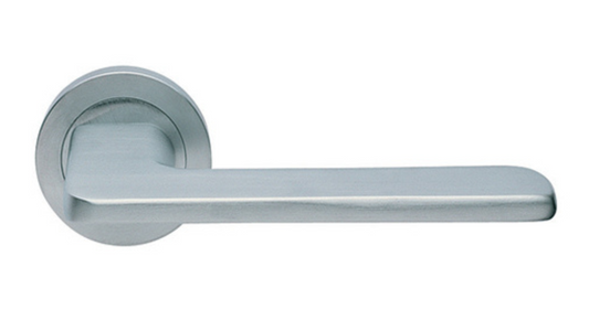 The Blade door handle in satin chrome on a white background.