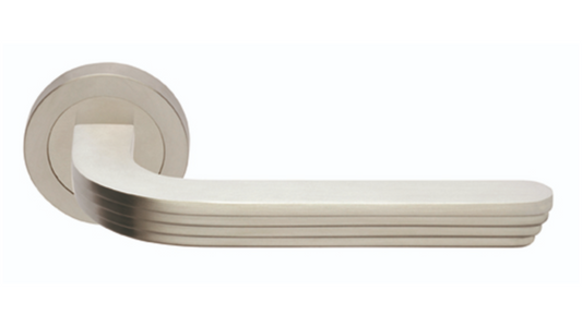 The Cloud door handle in satin nickel on a white background.
