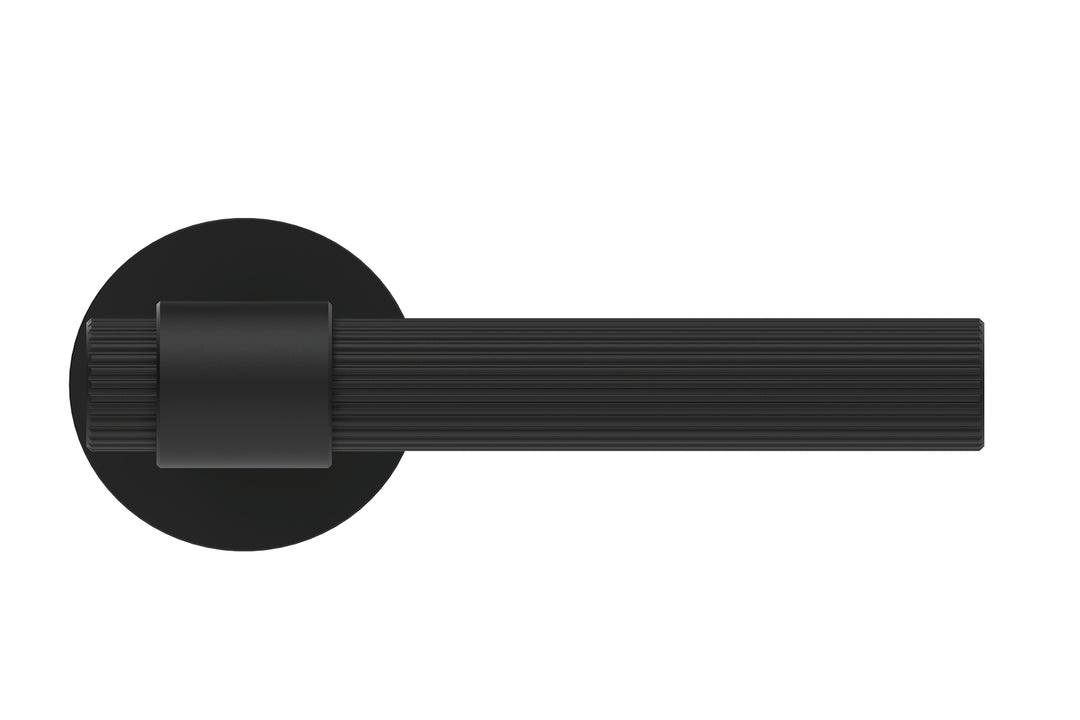 Front view of the Natur Black lever handle on white background.