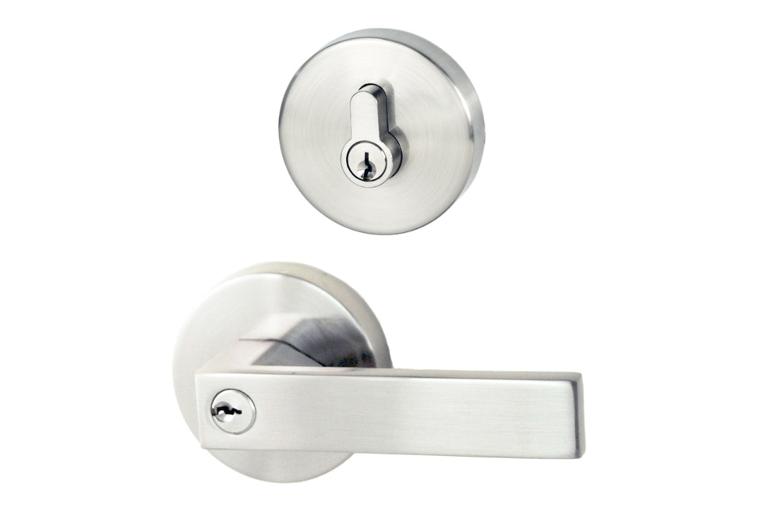 Product image of the Chrome Plate Nidus Lonsdale Door Lever Round Combo Entrance Set on a white background.
