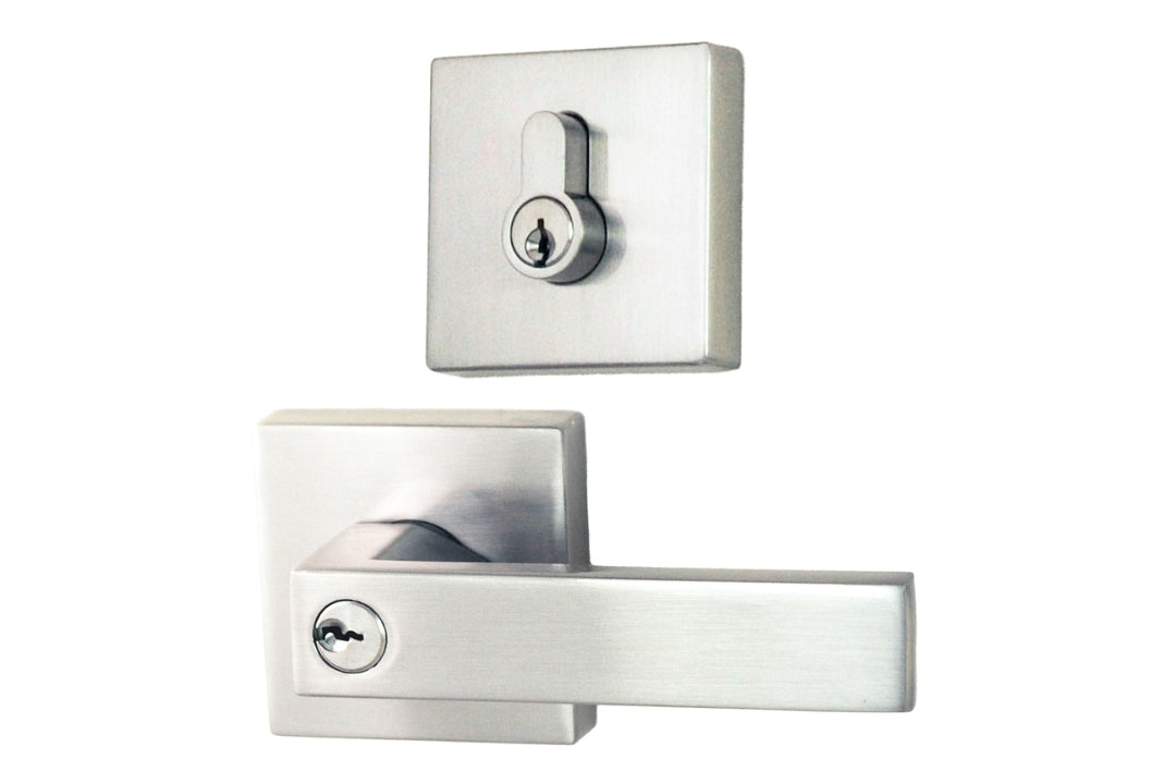 Product picture of the Chrome Plate Nidus Lonsdale Door Lever Square Combo Entrance Set