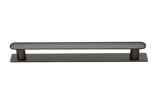 Yarra Matt Graphite Handle on Backplate 128mm – modern cabinet handle by Kethy for kitchens, wardrobes, and bathroom joinery.